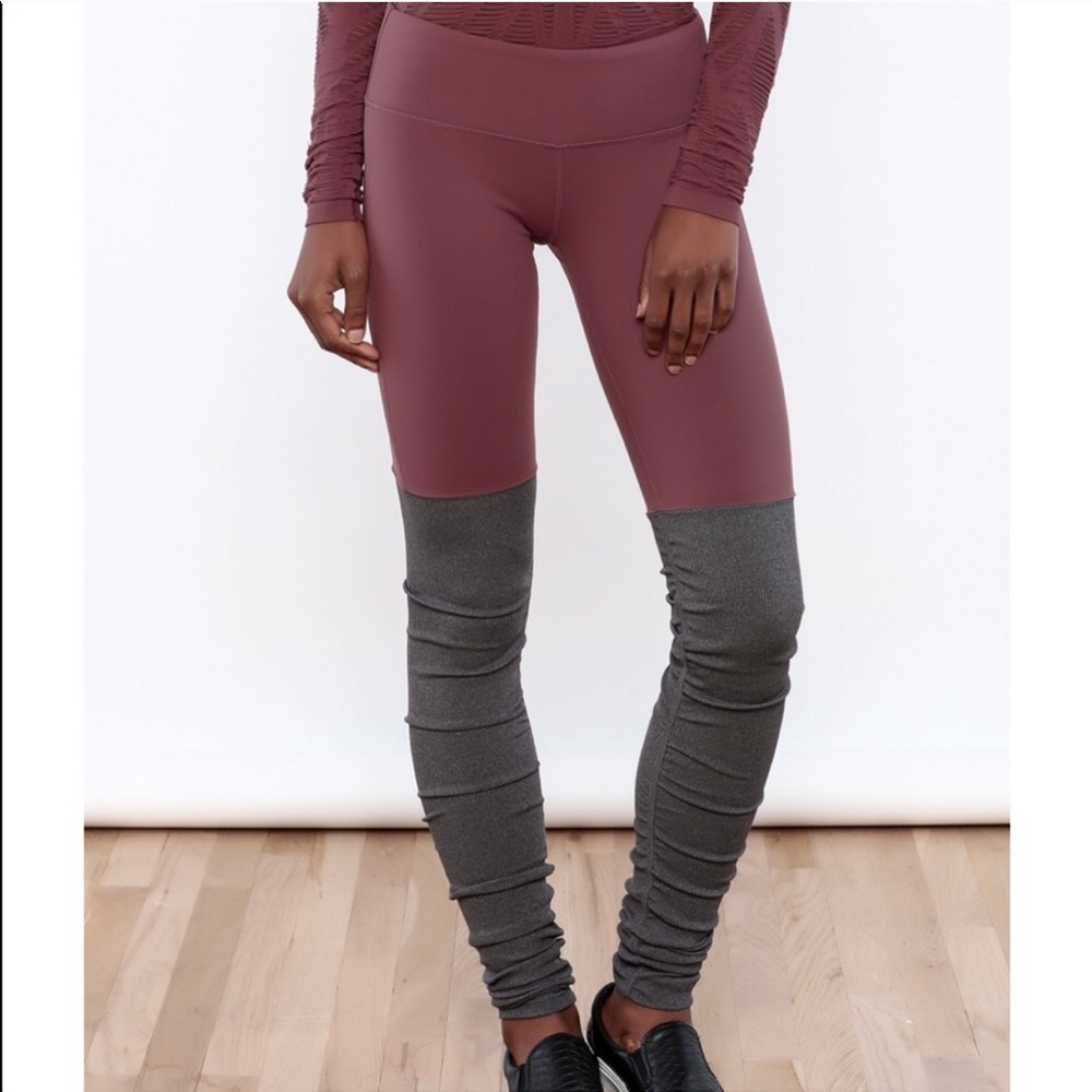 Alo Yoga Goddess legging
